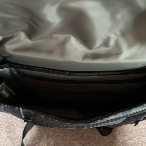 Marmot slate everyday travel back pack - Picture 6 of 14